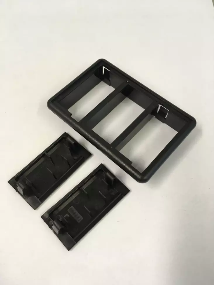 Installationspanel för 3 strömbrytare - Bilbelysning och elektriska tillbehör - 6419943240802 - 1