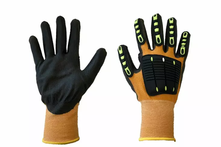 Safir Klass Impact 18 skärskyddshandske - Viltbehandling och konservering - 6418326138583 - 1