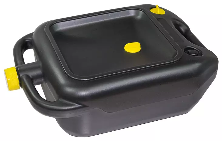 Oljebyteskanna 6 liter med hällpip - Garage - 6419773764943 - 1