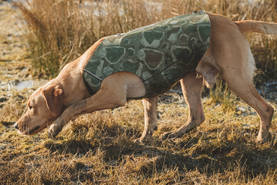 Hurtta Swimmer väst grön camo - Jaktutrustning och -pejlar för hundar - 6410329332746 - 2