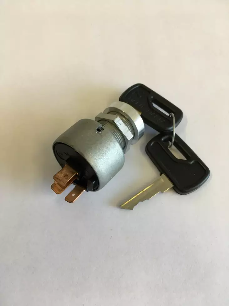 Strömbrytare diameter 18mm 0-1 - Bilbelysning och elektriska tillbehör - 6419943235136 - 1