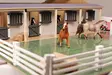 Barnens Glob Häststall 1:24 - Andra lantbruks- och arbetsmaskinsleksaker - 8713219556658 - 2