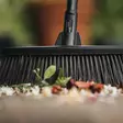Fiskars Solid multifunktionsborste M - Borstar, trähandtag - 6411501310378 - 5