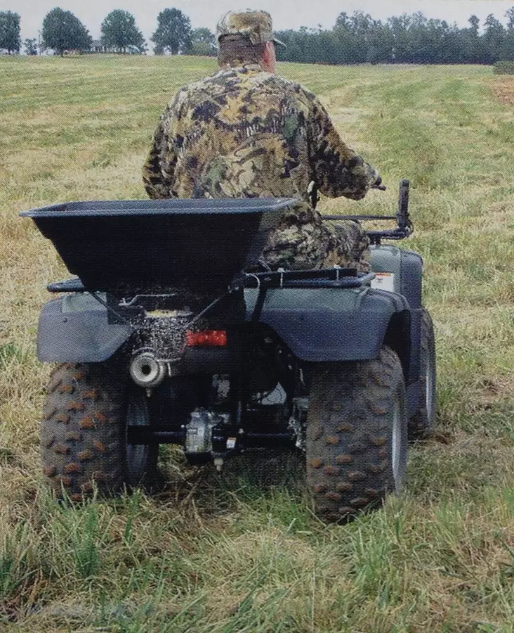 Utsädesmaskin för fyrhjuling Moultrie - Såmaskiner - 053695538808 - 1